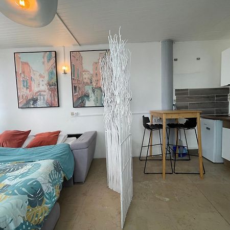 Апартаменты Penthouse Seaside 10 Min Port, Croisiere Et Aeroport Пуэнт-а-Питр Экстерьер фото
